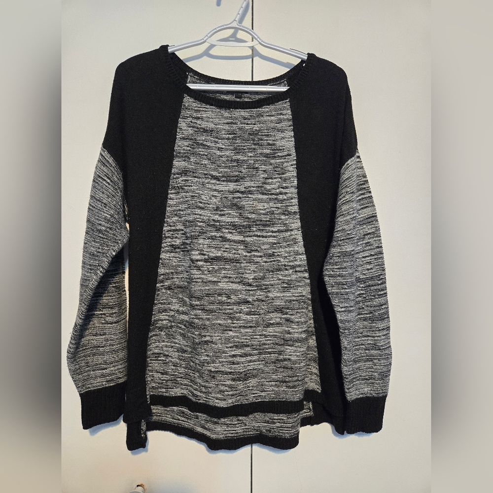 Apt 9 Women's Black‎ and Gray Sweater- Size 1X